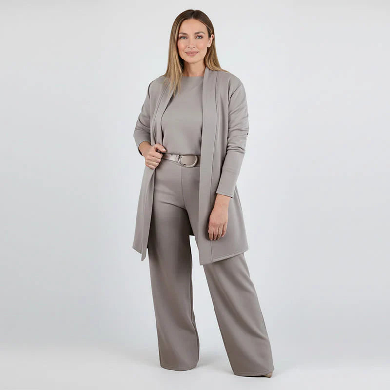 Lunara™ – Elegant 3-piece set with a flowing cut