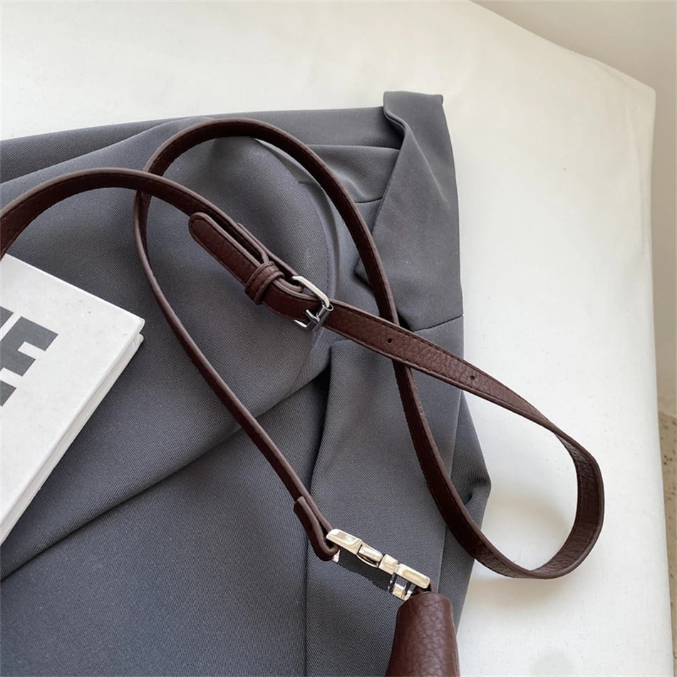 Force | Roly Shoulder Bag