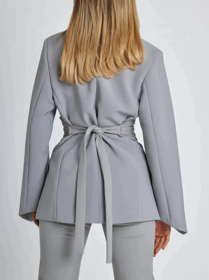 Force | Elegant blazer for women of all ages