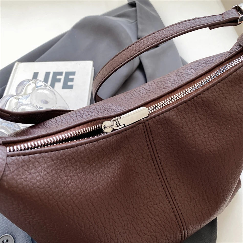 Force | Roly Shoulder Bag