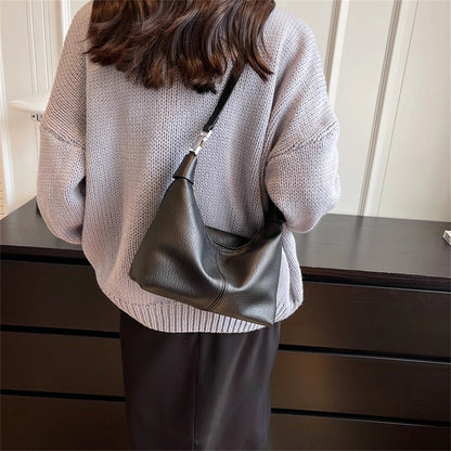 Force | Roly Shoulder Bag