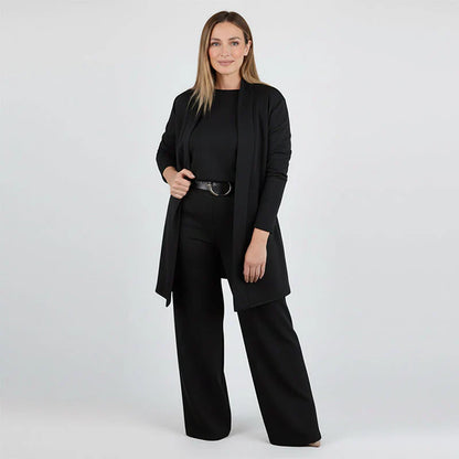 Lunara™ – Elegant 3-piece set with a flowing cut