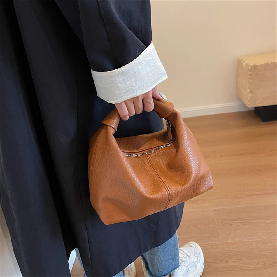 Force | Roly Shoulder Bag