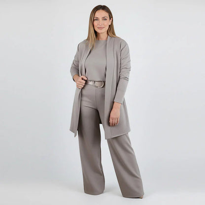 Lunara™ – Elegant 3-piece set with a flowing cut