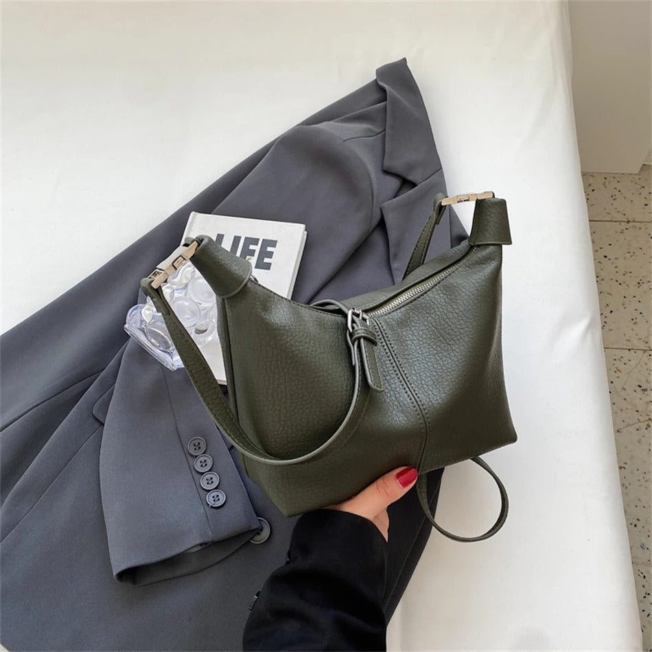Force | Roly Shoulder Bag